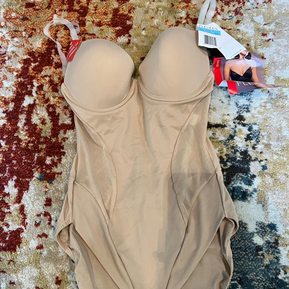 NWT Flexees Comfort Shapewear  34C